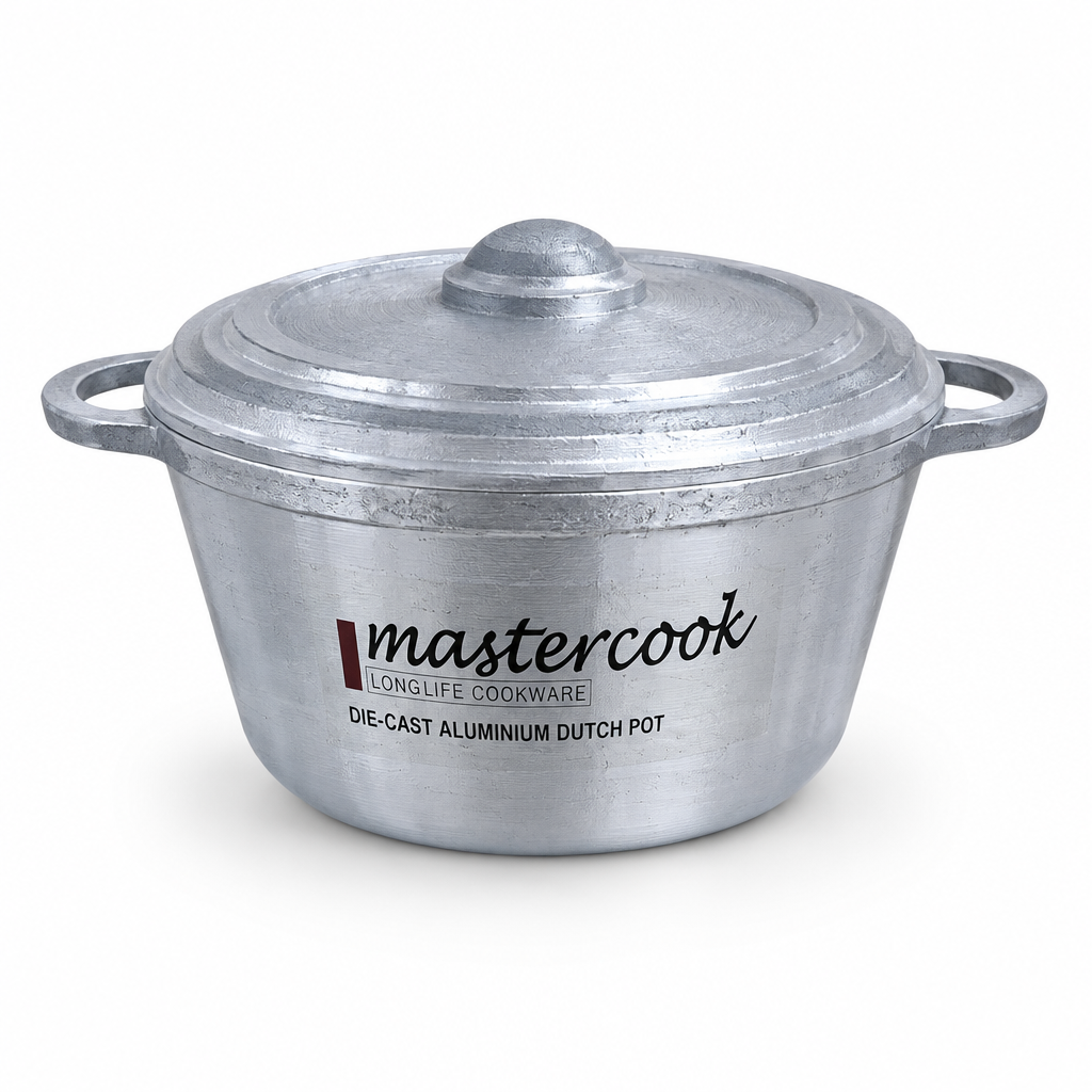 28cm Dutch pot studio image